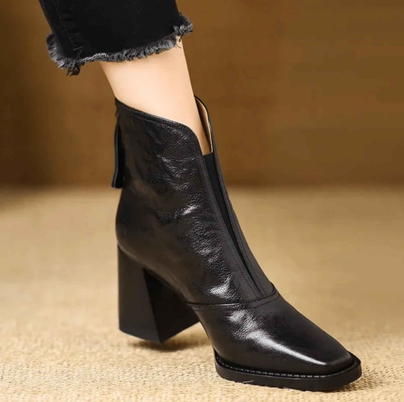 ARABELLA | BLOCK HEEL ANKLE BOOTS
